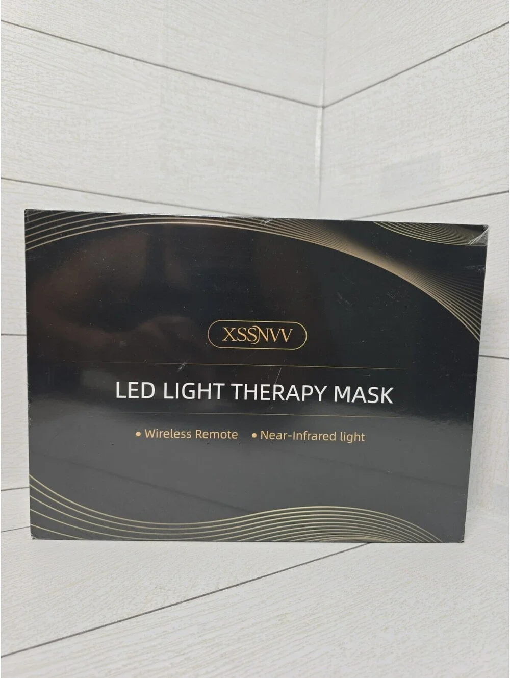XSSNVV LED Light Therapy Face Mask SKB-2418 Wireless 4 Modes New Sealed